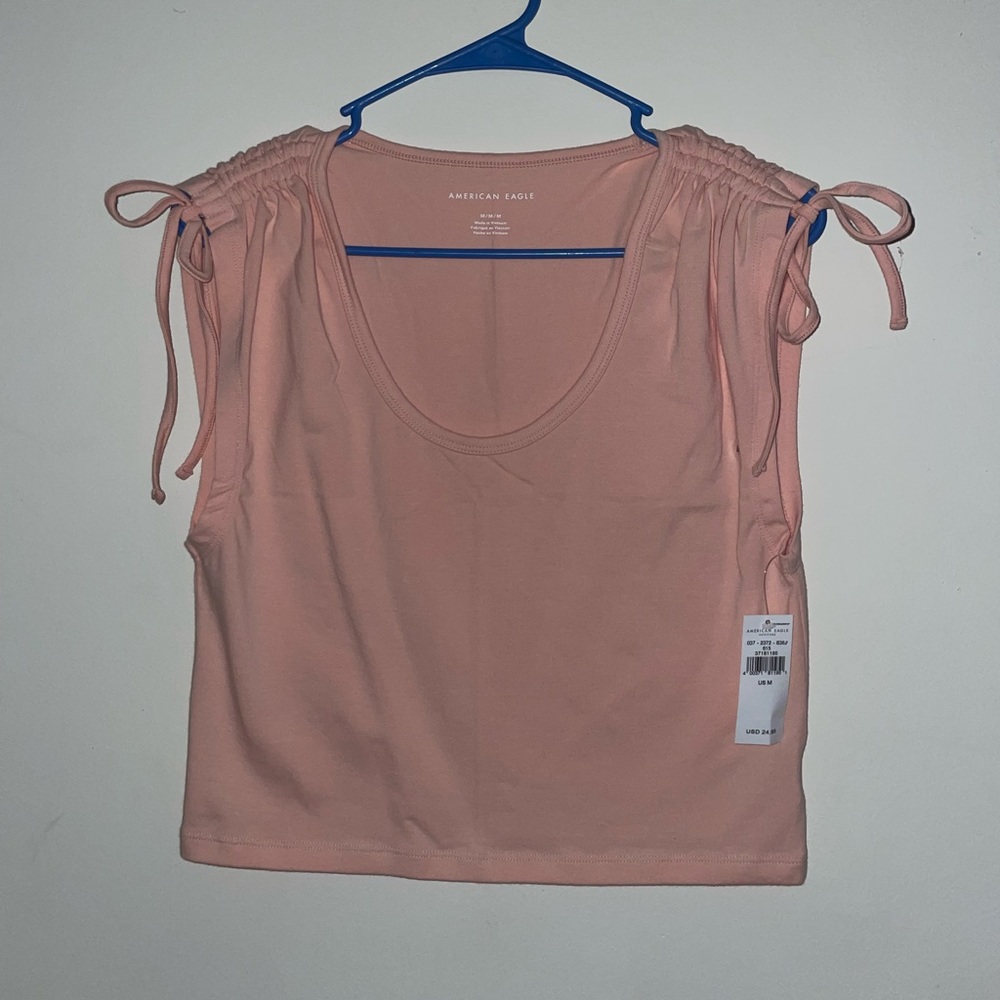 American Eagle Shoulder Clinch Tee